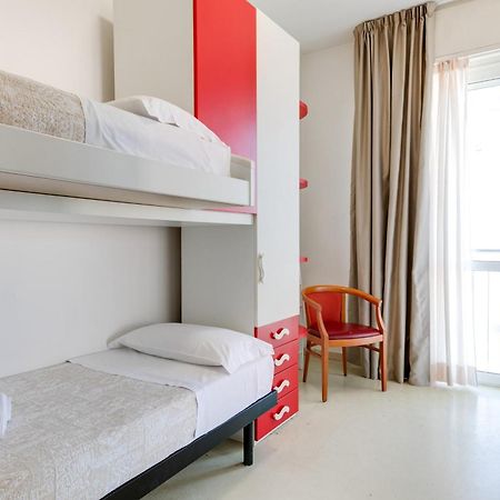 Hotel La Perla ริมินี ภายนอก รูปภาพ