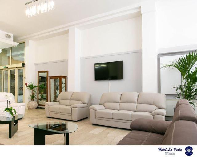 Hotel La Perla ริมินี ภายนอก รูปภาพ