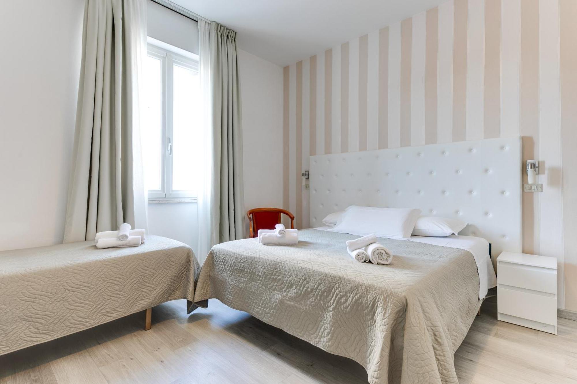 Hotel La Perla ริมินี ภายนอก รูปภาพ
