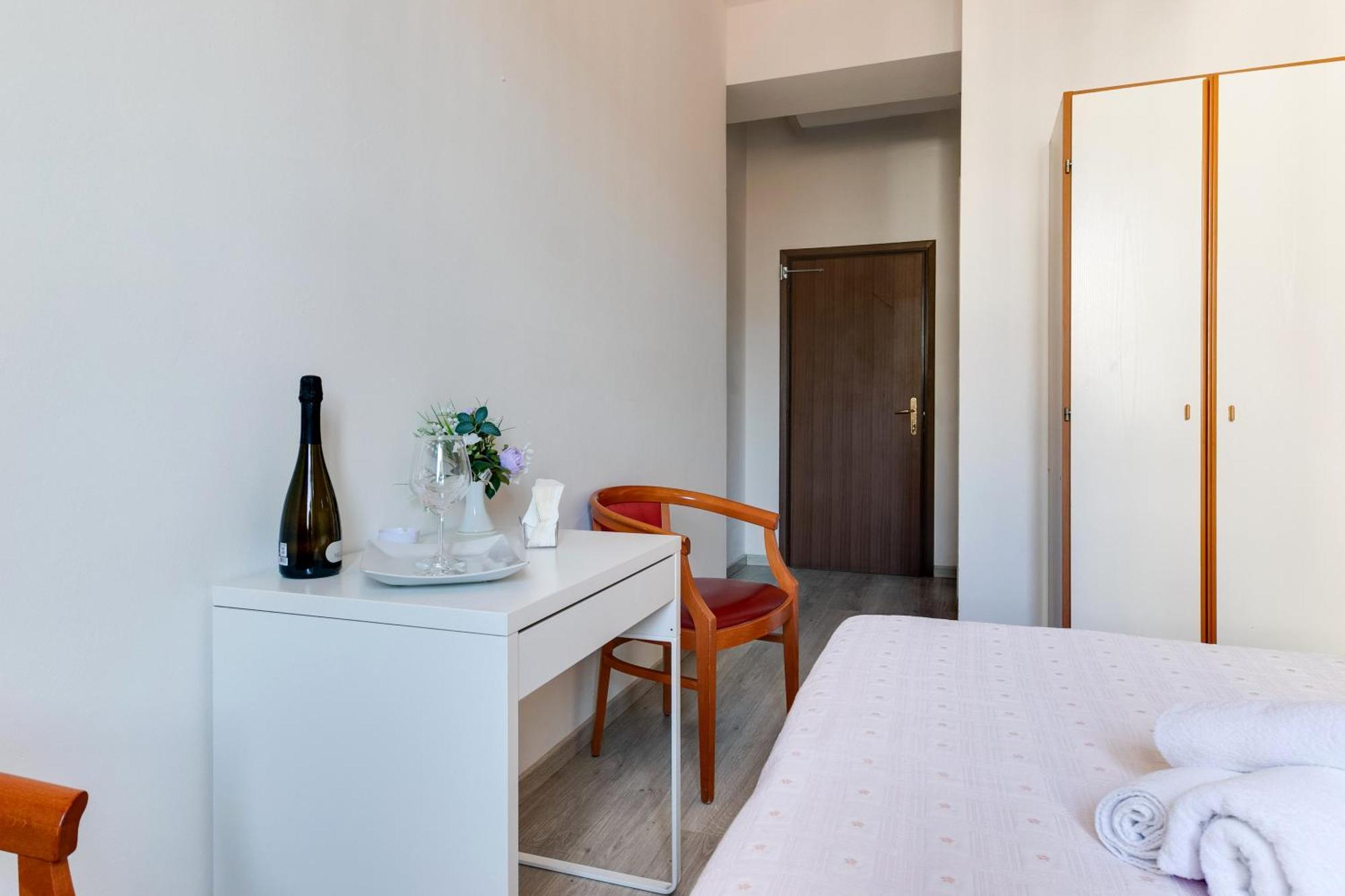Hotel La Perla ริมินี ภายนอก รูปภาพ