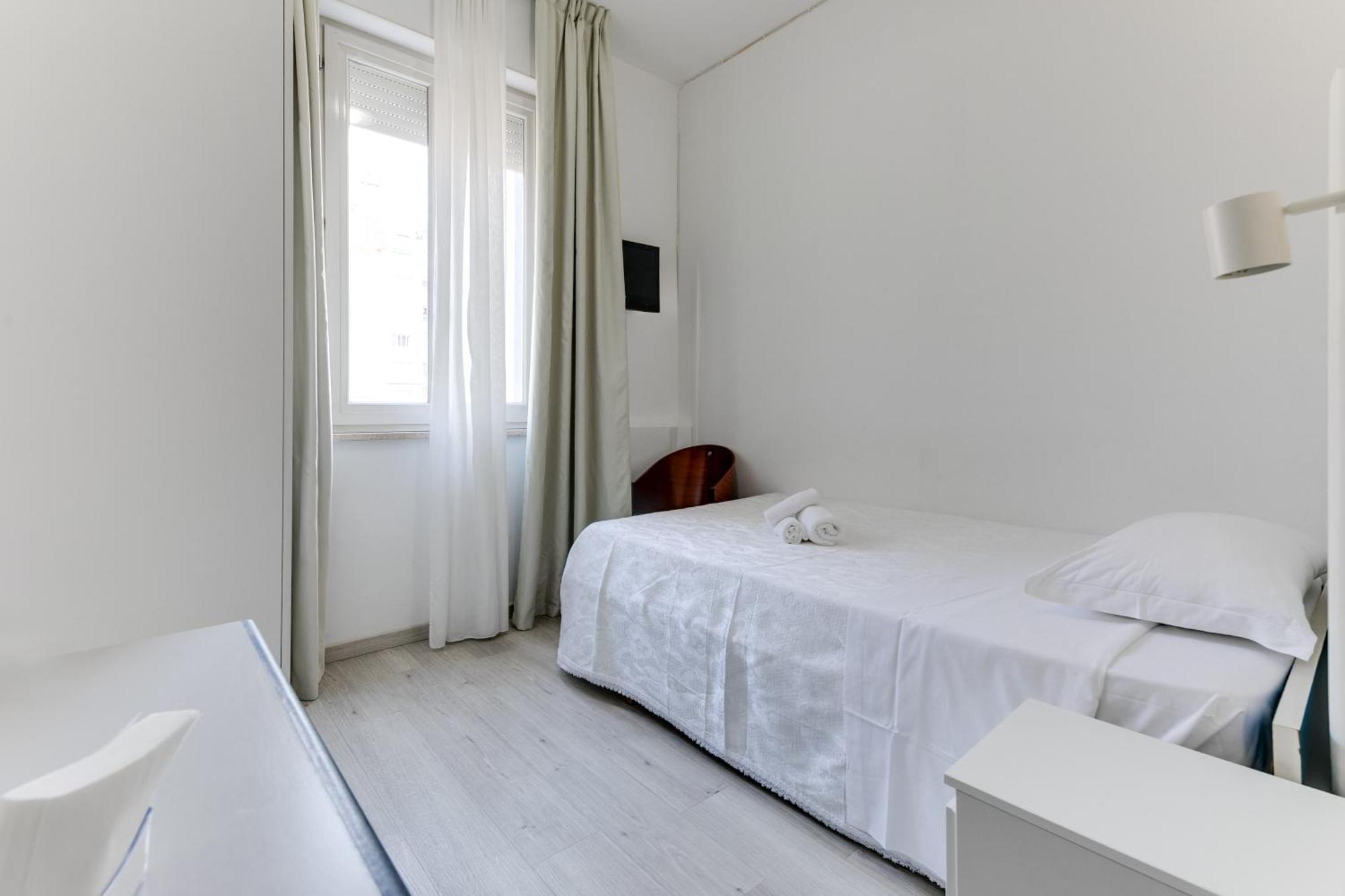 Hotel La Perla ริมินี ภายนอก รูปภาพ