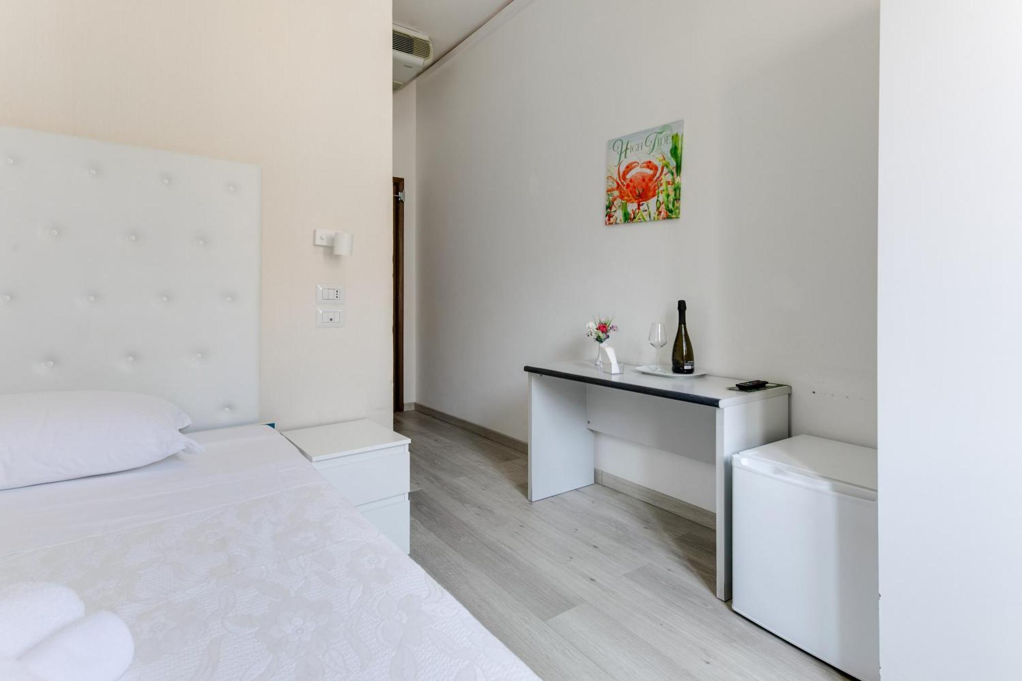 Hotel La Perla ริมินี ภายนอก รูปภาพ
